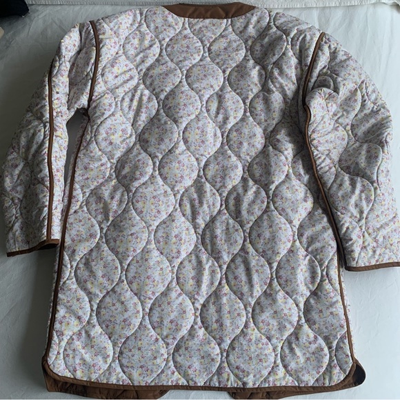 Floral Quilted Jacket (Reversible) - Picture 6 of 11
